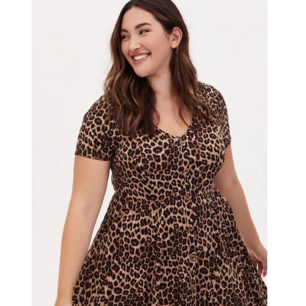 TORRID NWT Mini Challis Button-Front Dress Leopard 0655 - Picture 3 of 6
